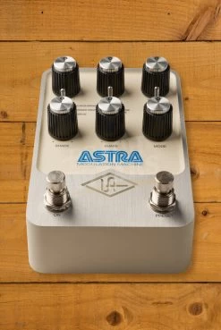 Universal Audio UAFX Guitar Pedals | Astra Modulation Machine