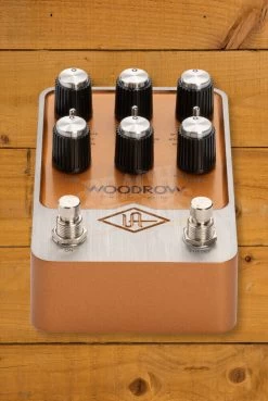 Universal Audio UAFX Guitar Pedals | Woodrow '55 Instrument Amplifier