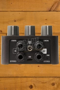 Universal Audio UAFX Guitar Pedals | Galaxy '74 Tape Echo & Reverb